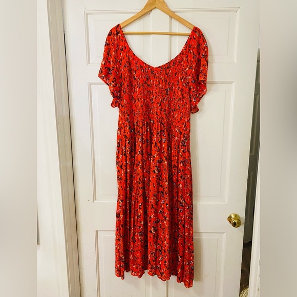 Torrid size XXL plus size Red Smocked flutter Sleeve Midi Cottage Animal Print - Picture 5 of 6